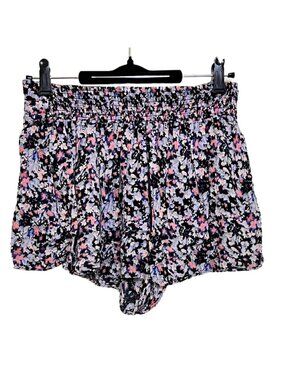 Floral Flowy Smocked Black, Blue, Pink Patterned Shorts – American Eagle, M